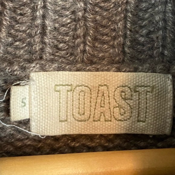 TOAST 100% CASHMERE KNIT ROLL NECK SWEATER PULLOVER MINIMALIST QUIET LUXURY COZY - Picture 3 of 5